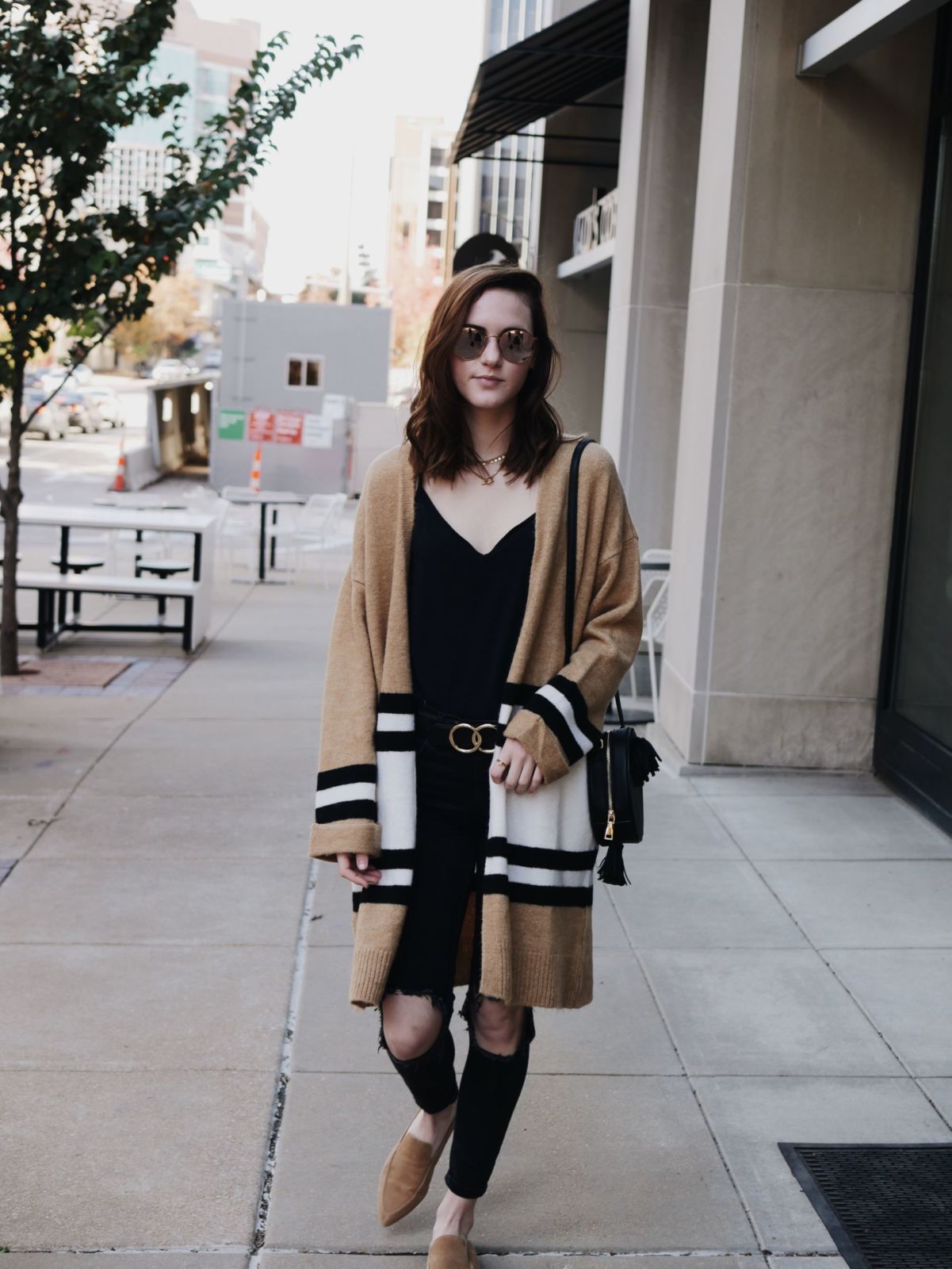 cardigan | cami | black jeans | tan mules | oh darling blog