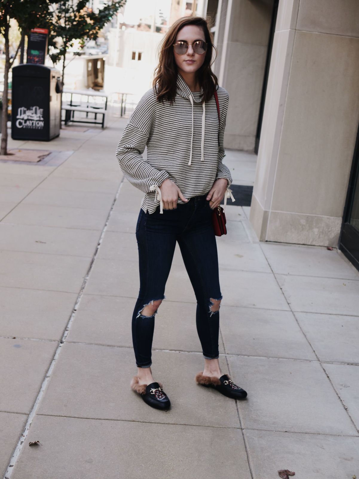 styling sweatshirt | ripped jeans | gucci knockoff mules | oh darling blog