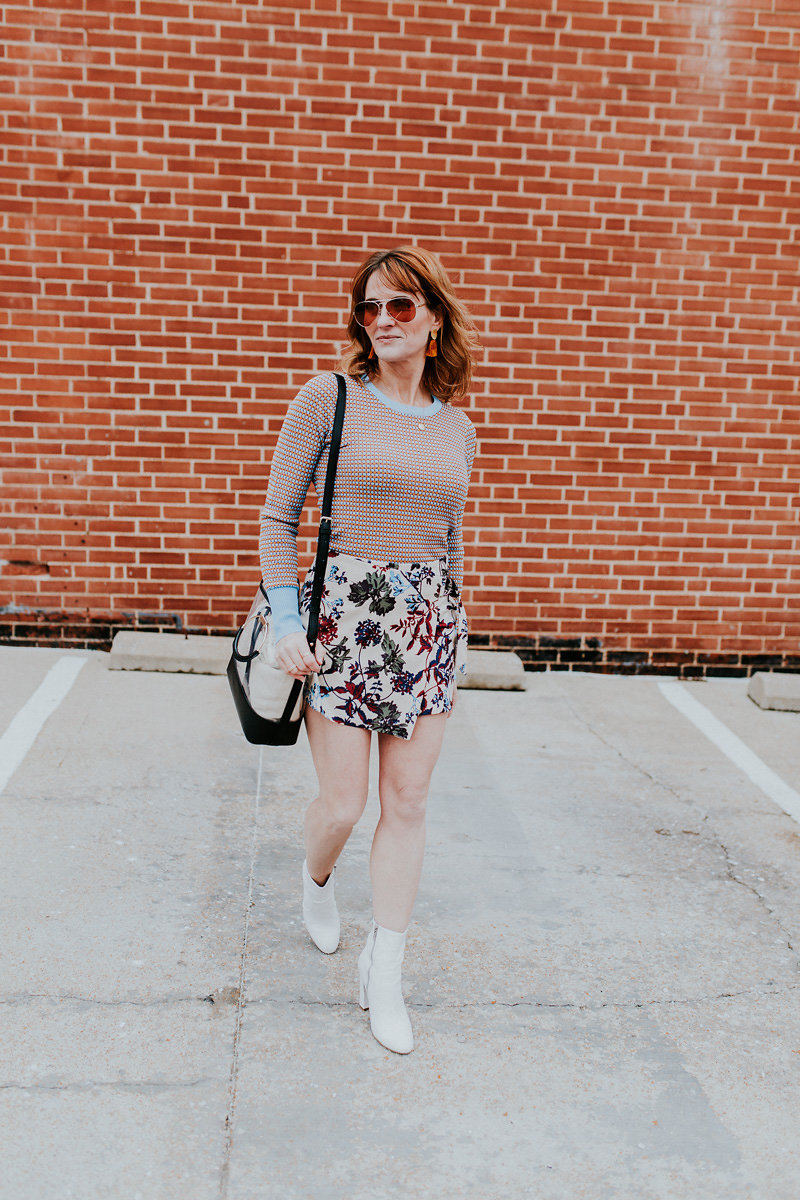 katie shelton in zara printed faux suede skort