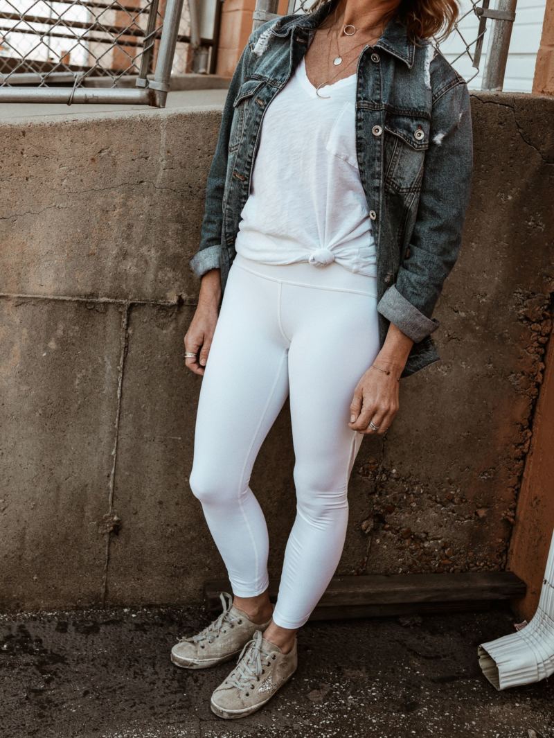 Travel necessities checklist plus this travel outfit with leggings, tee, and denim jacket 