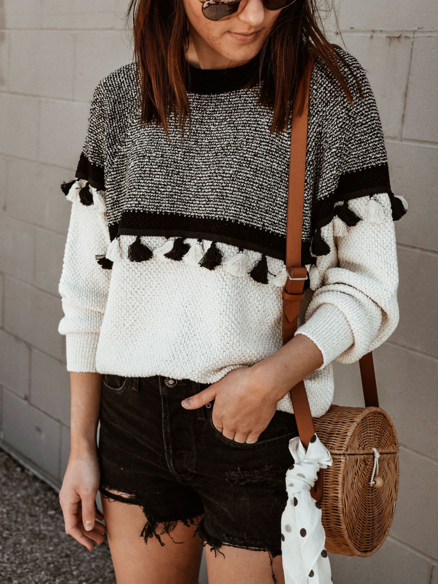 oh darling blog | sweater and jean shorts