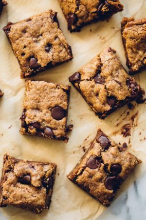 Vegan Almond Butter Oatmeal Chocolate Chip Cookie Bars: