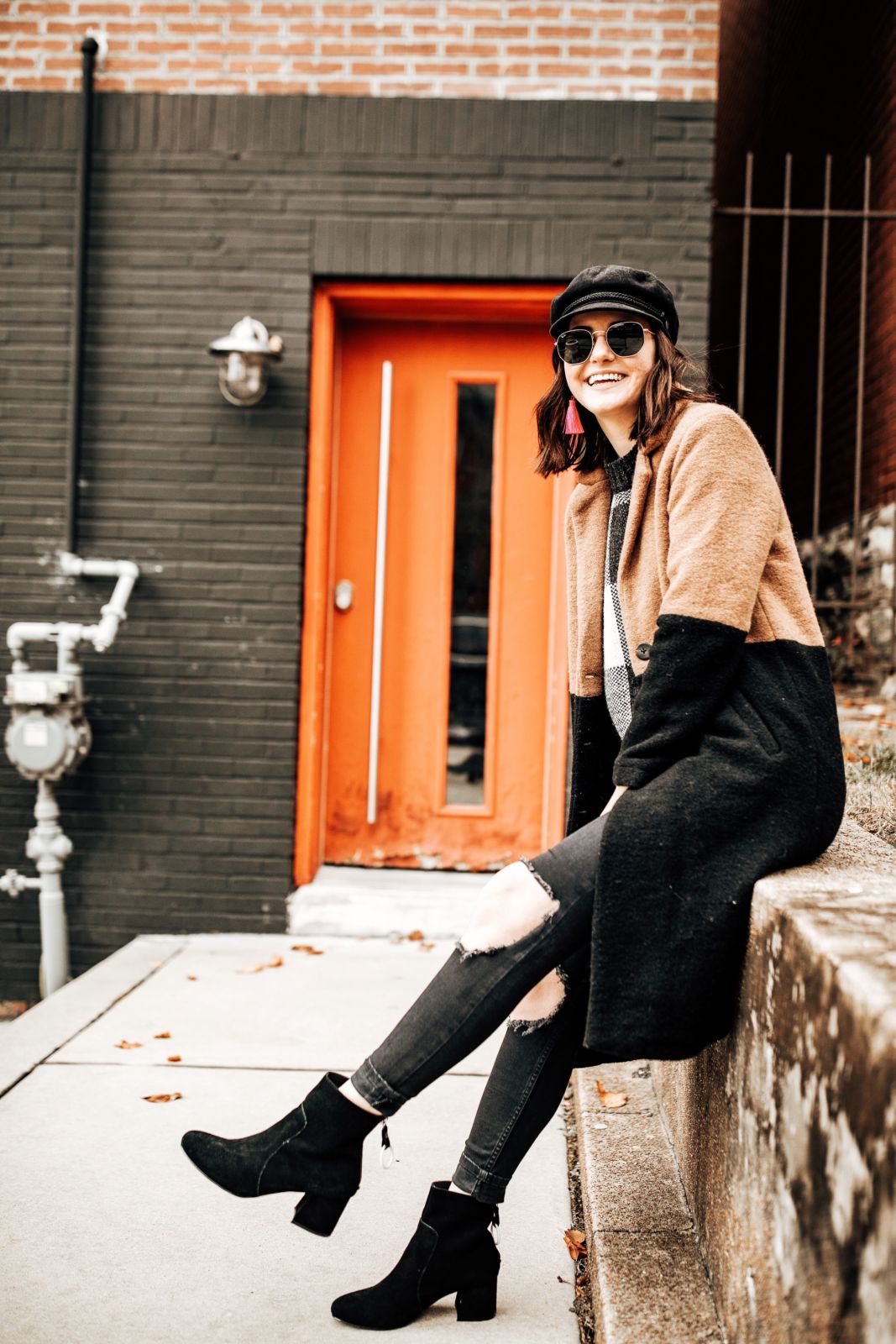 how to layer for winter | color block winter coat | black brixton hat | black booties | oh darling blog