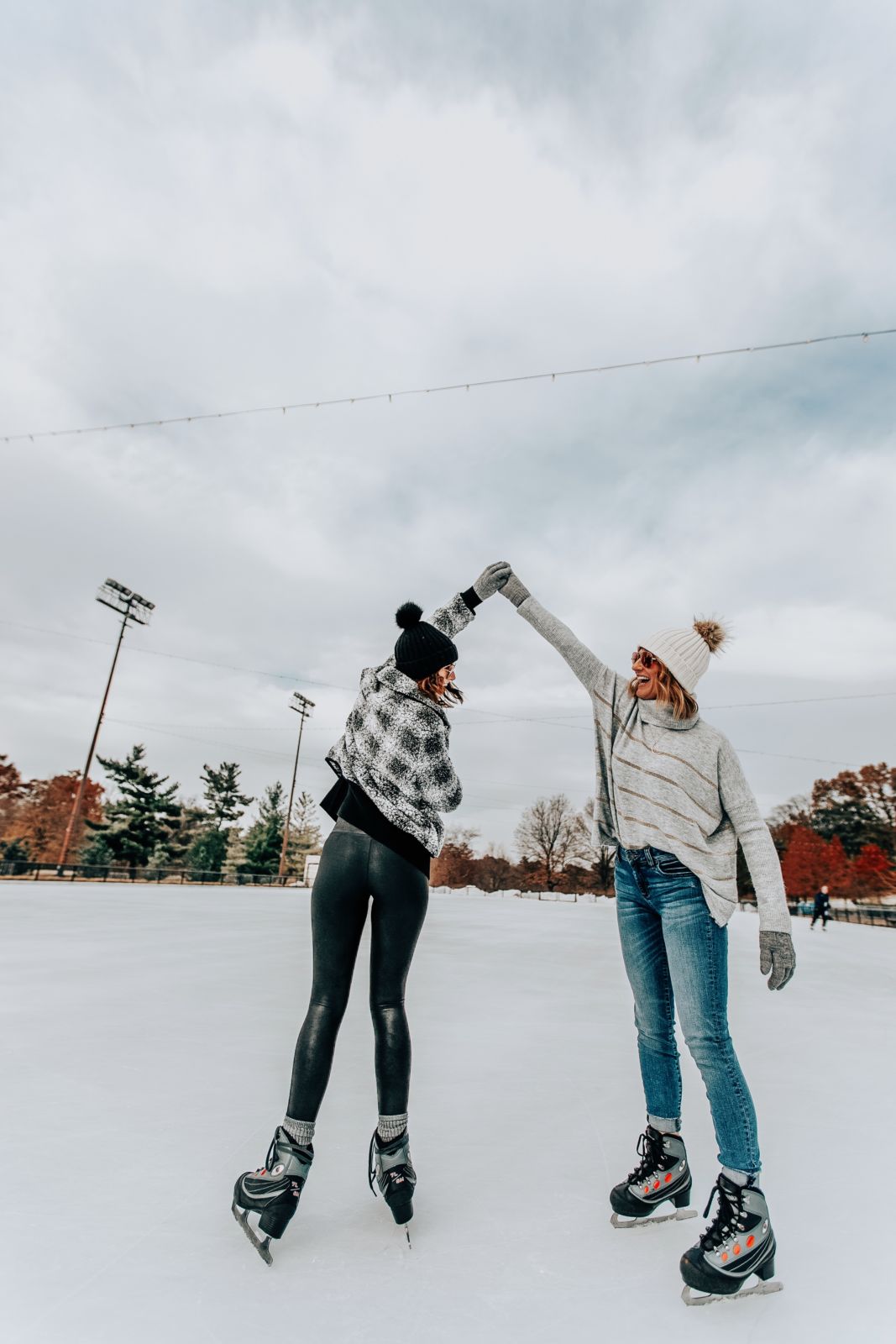 holiday bucket list | evereve | ice skating | dylan sherpa coat | leather spanx leggings | kut from the cloth jeans | cupcakes & cashmere sweater | dylan sherpa jacket | oh darling blog