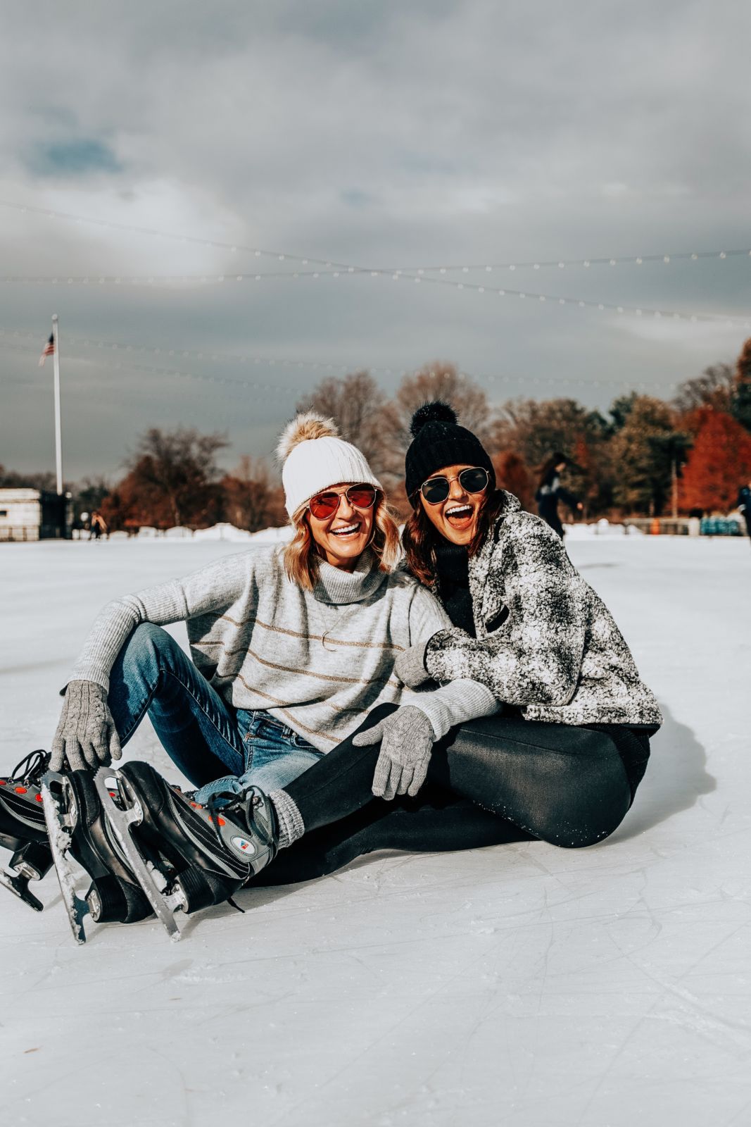 holiday bucket list | evereve | spanxleggings | kut from the cloth jeans | cupcakes & cashmere | dylan cozy sherpa plaid jacket | oh darling blog