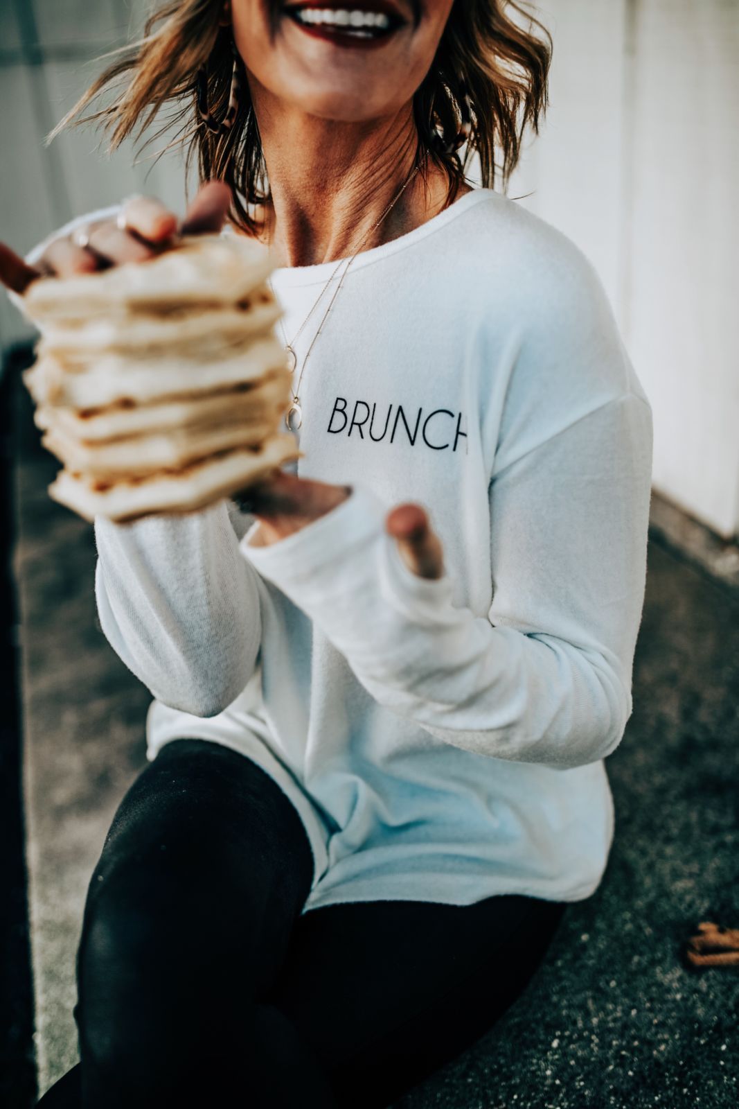 how to achieve your goals | new years resolution | how to maintain your goals | kindred shop | adorn | brunch sweatshirt | oh darling blog