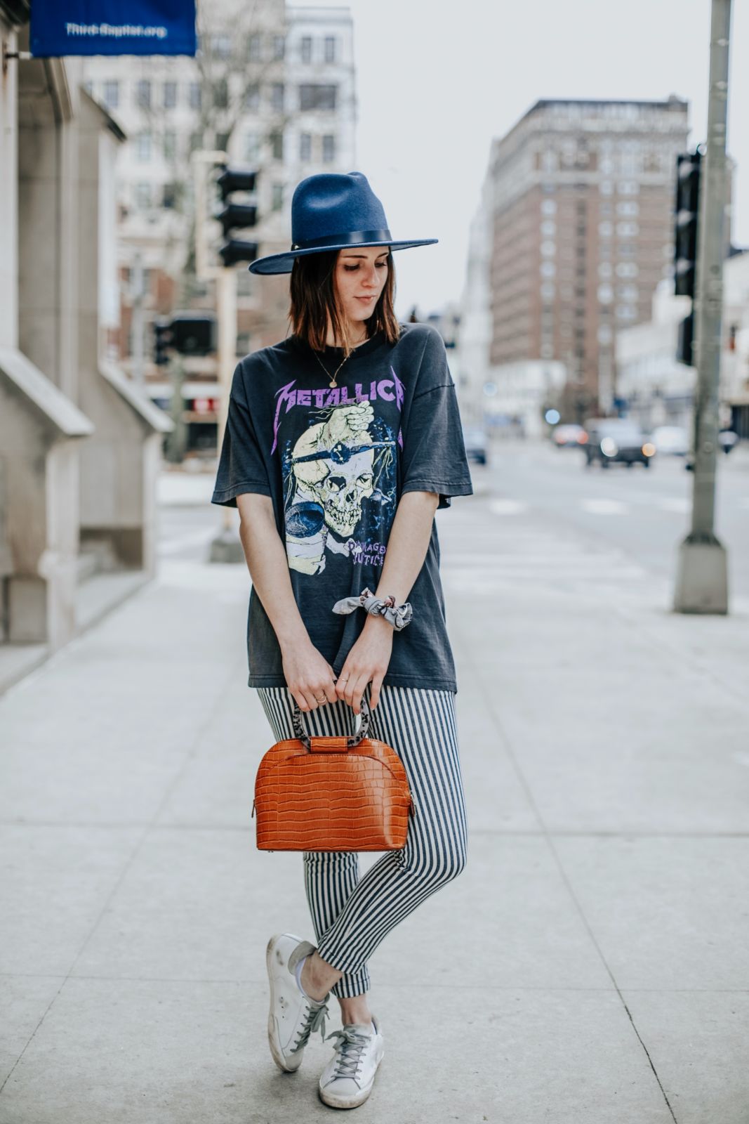 golden goose sneakers | daydreamer graphic tee | lack of colors hat | spring style | street style | oh darling blog