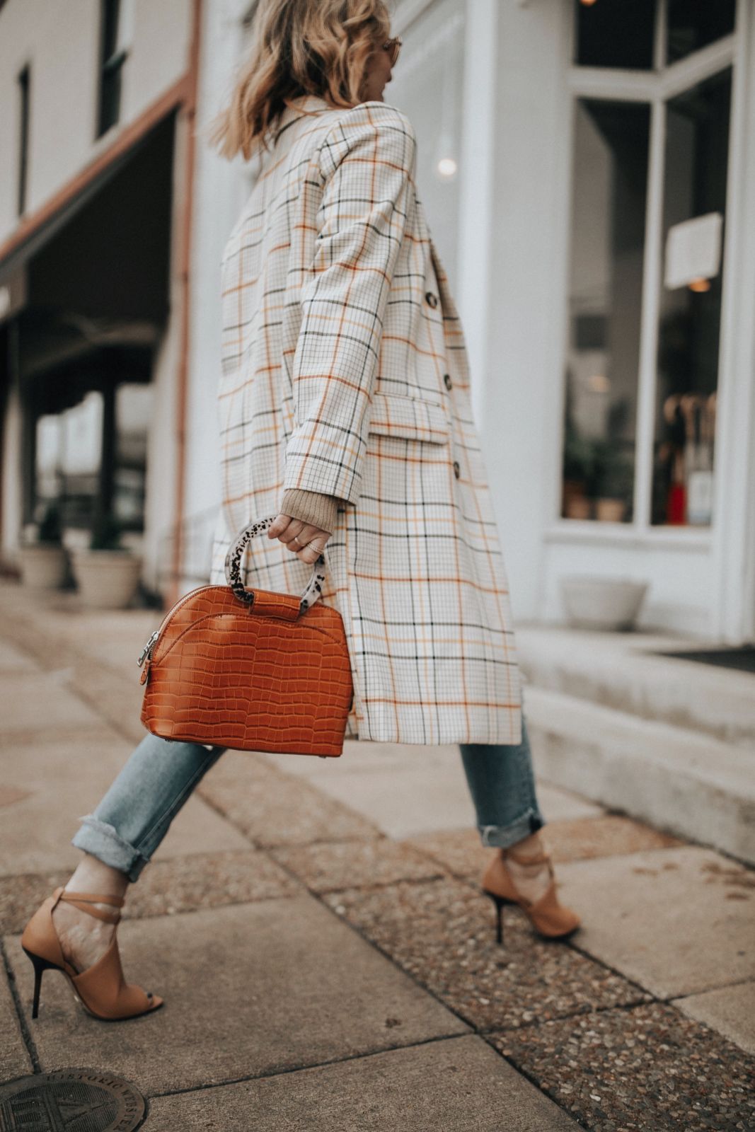 oversized coat | plaid coat | spring style | street style | moc croc bag | neutral look | oh darling blog