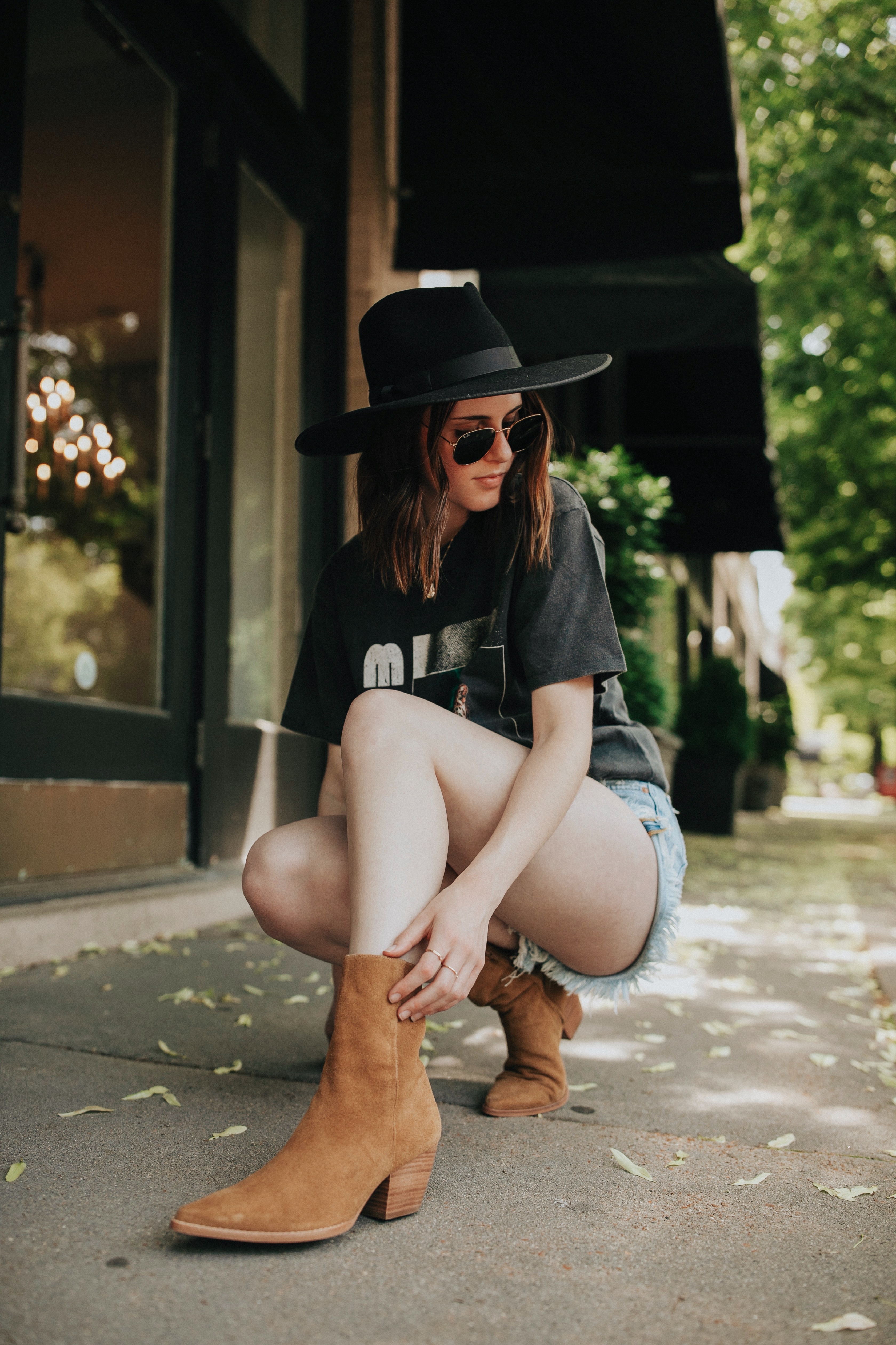 Current Favorites: May 2019  - Tan boots outfit | casual summer outfits 