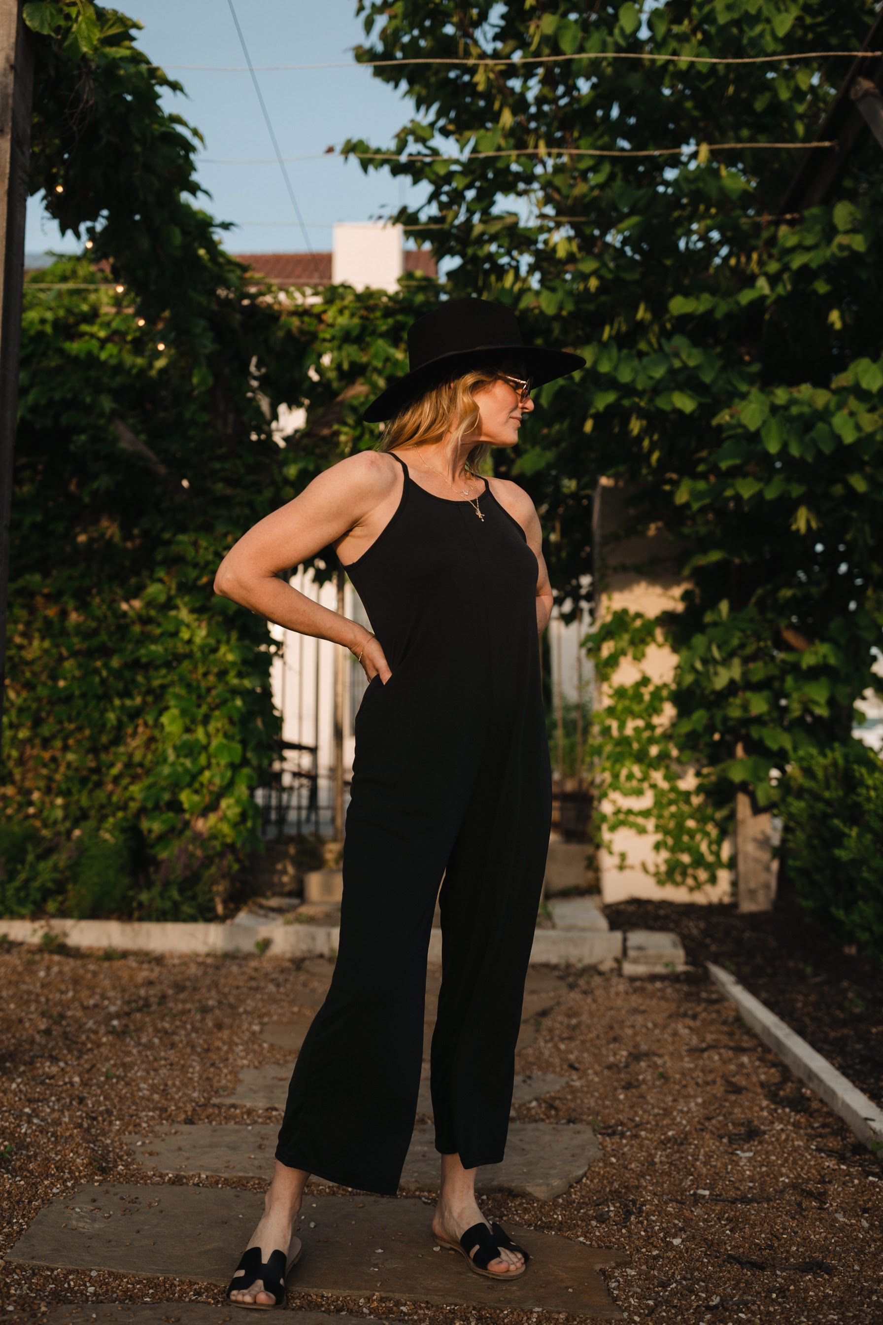 Jumpsuit outfit | summer basic essentials | wardrobe capsule | Oh Darling Blog