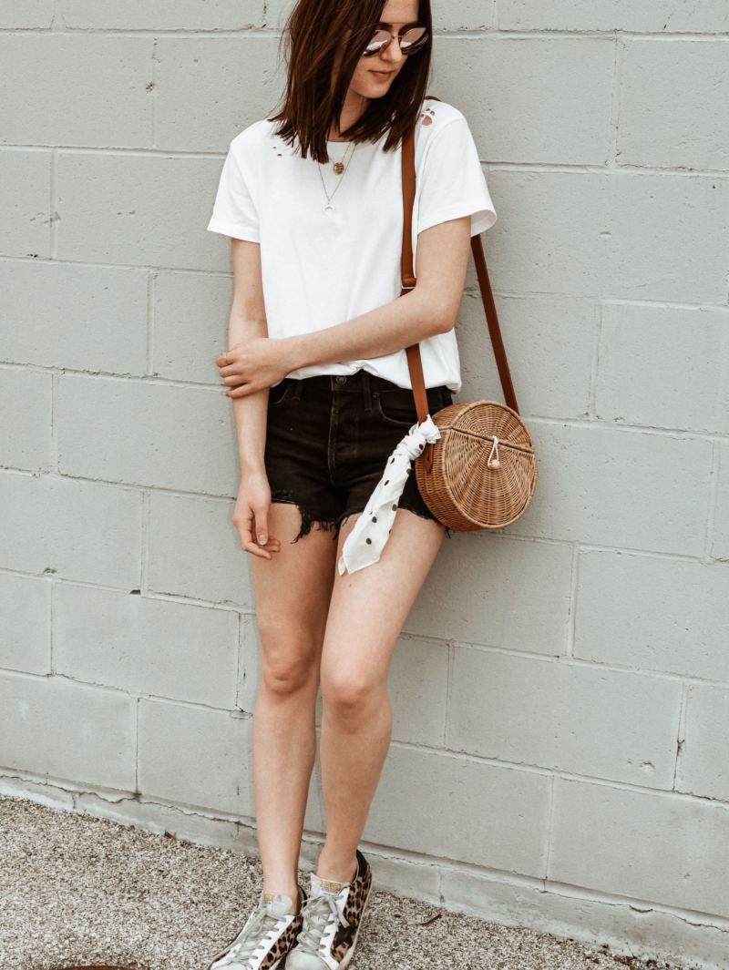 black shorts outfit ideas