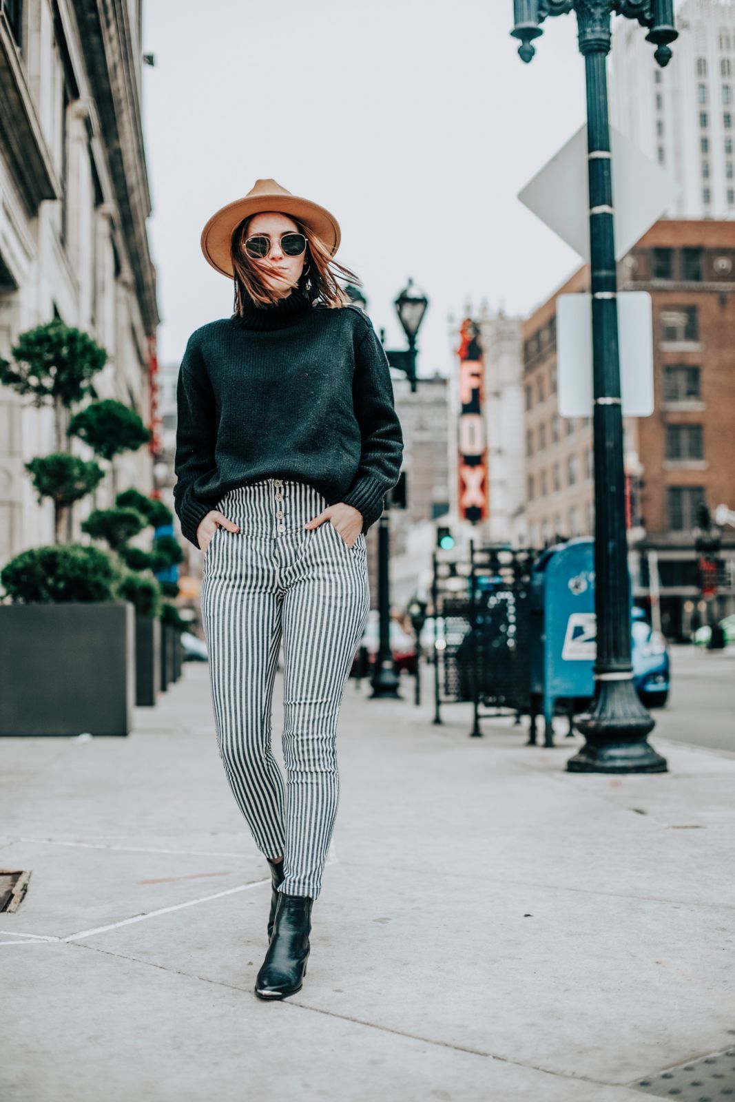 How To Wear Striped Pants 4 Ways | Oh Darling Blog