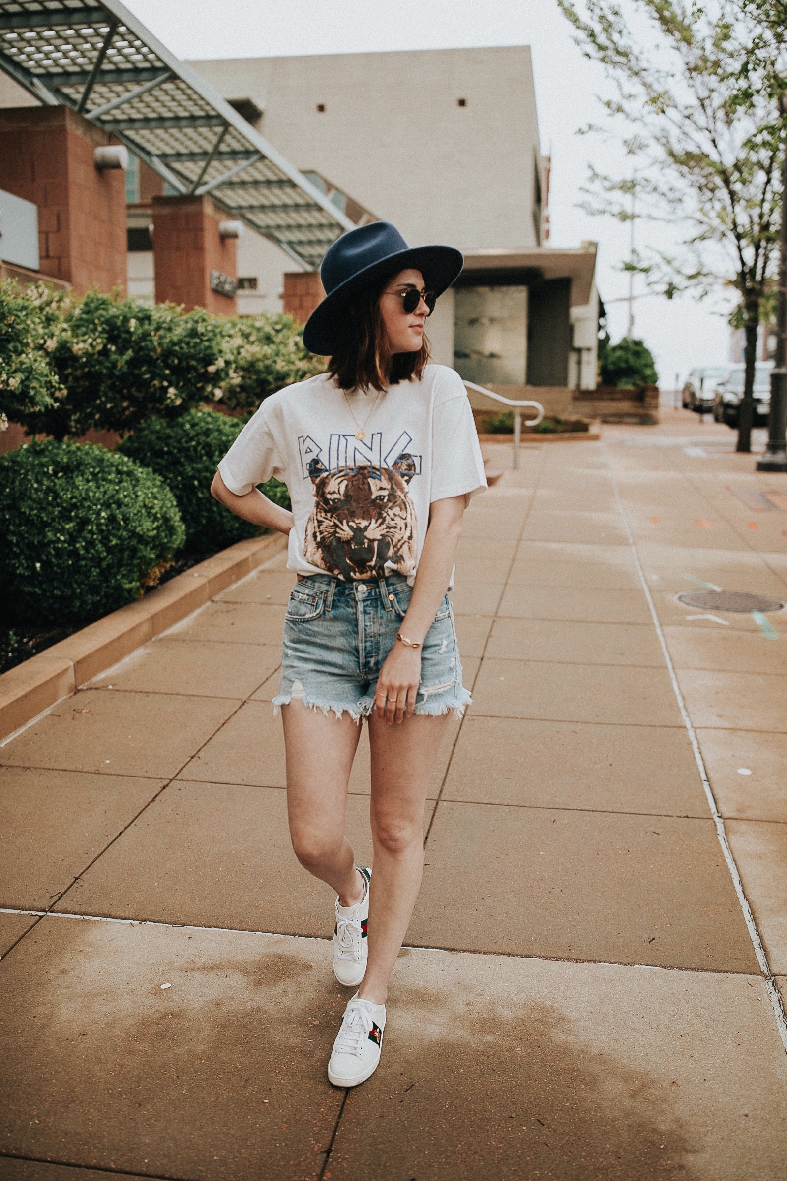 6 Fashion Brands That are Worth the Splurge | Anine Bing outfit | Anine Bing style | agolde Parker shorts | agolde shorts | Gucci Sneakers outfit | Gucci Sneakers outfit women | lack of color hat | lack of color hat outfit | Gucci Sneakers outfit summer | sneakers outfit casual | Sneakers outfit summer street chic | Oh Darling Blog