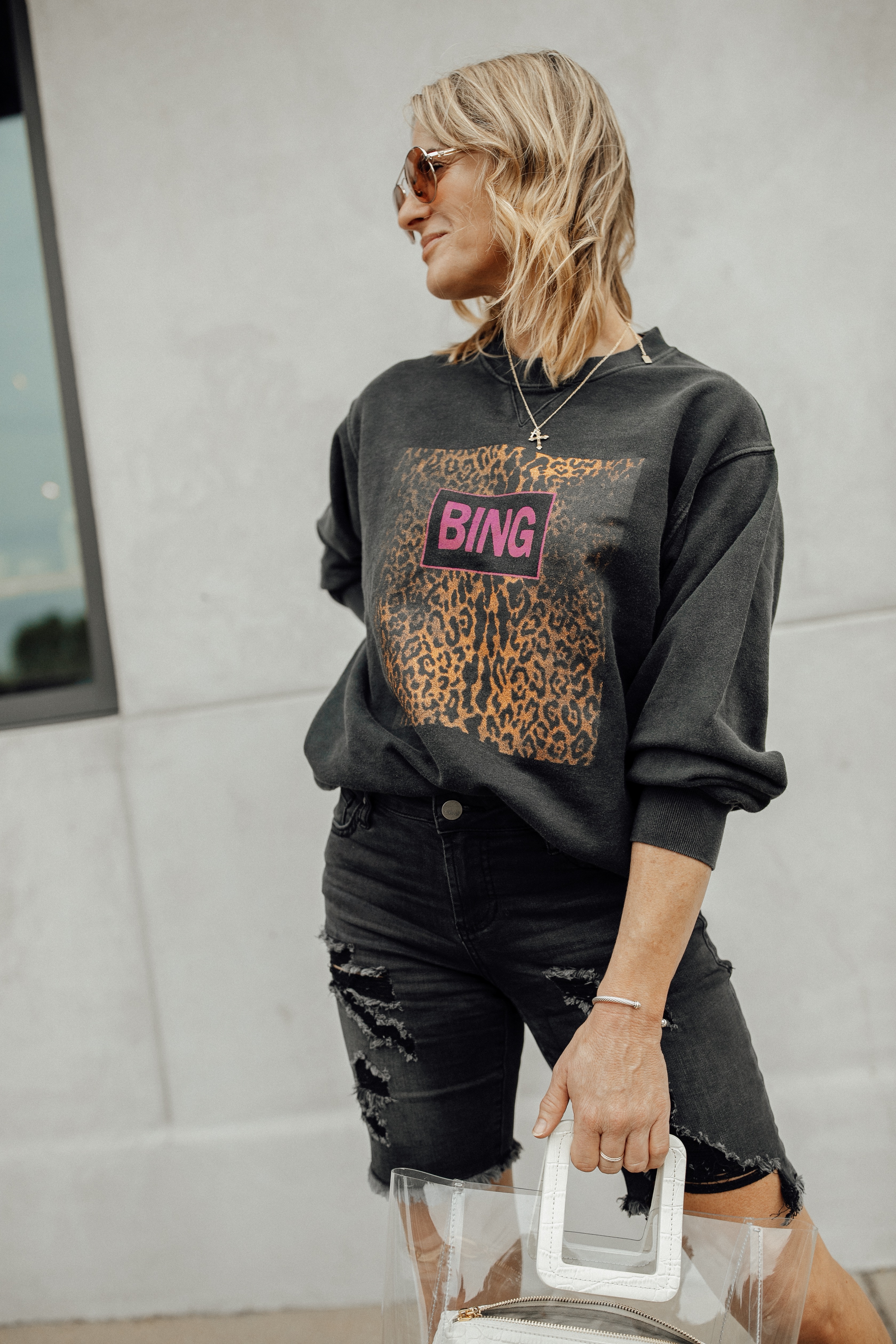 6 Fashion Brands That are Worth the Splurge | Anine Bing style | Anine Bing outfit | bermuda shorts outfit | bermuda shorts outfit summer | graphic tee outfit | casual outfits | casual summer outfits | casual outfits summer comfy | Oh Darling Blog